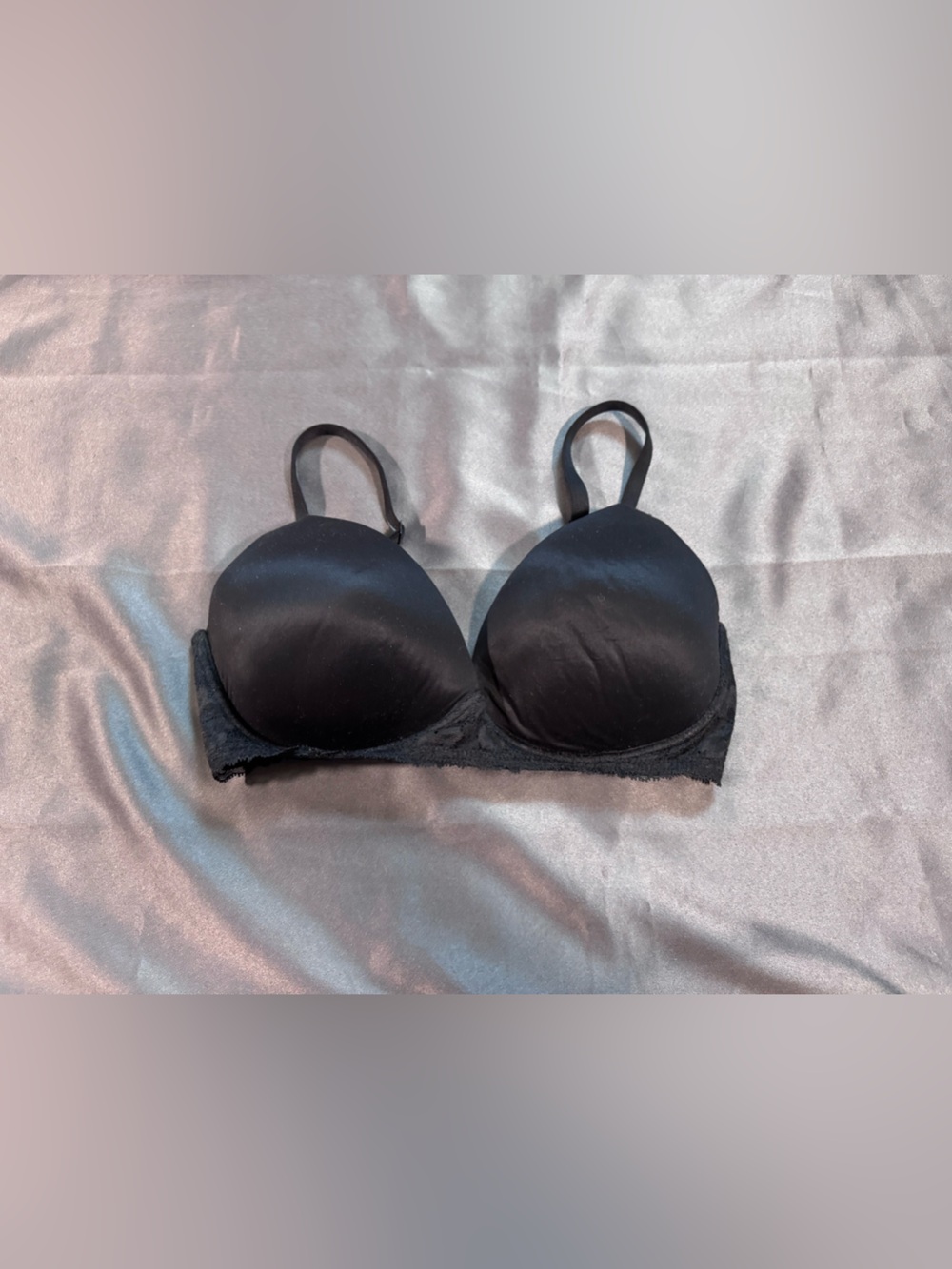 Victoria's Secret Black Lace-Trim Molded T-Shirt Bra